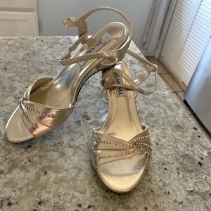 Brand New Gold Platforms